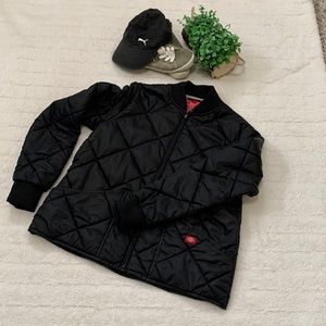 Dickie’s Urban Outfitter black Quilted Jacket. Ladies size medium.